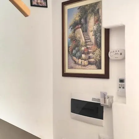 La Follia Dell'architetto Bari